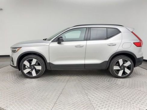 Certified 2023 Volvo XC40 Recharge Plus w/ Protection Package Premier image 5