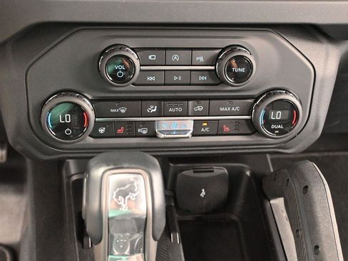 Used 2025 Ford Bronco Badlands AWD/4WD image 23