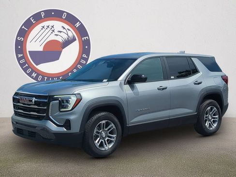 Used 2026 GMC Terrain Elevation AWD/4WD image 2