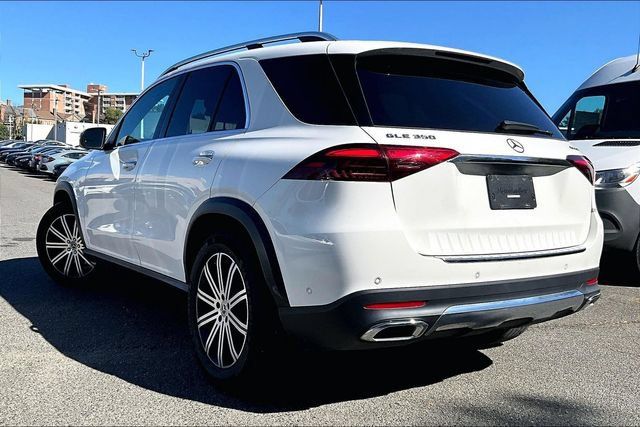 Used 2024 Mercedes-Benz GLE 350 4MATIC image 3