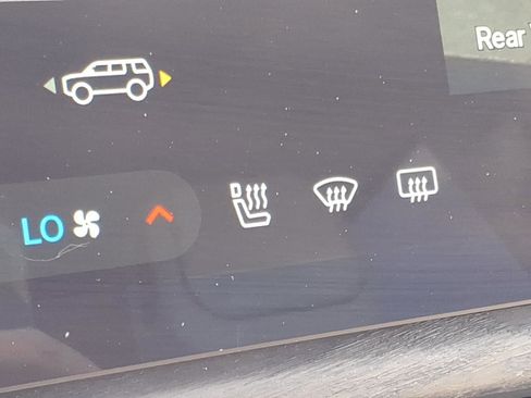 Used 2024 Rivian R1S Adventure AWD/4WD image 5