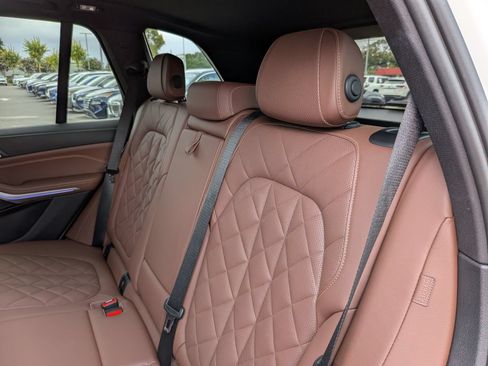 Used 2024 BMW X5 sDrive40i w/ Parking Assistance Package RWD image 30