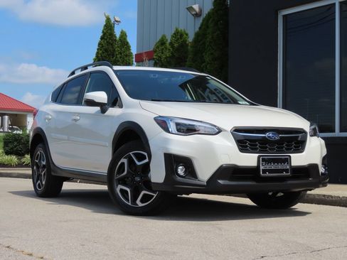 Used 2020 Subaru Crosstrek 2.0i Limited w/ Moonroof Package w/Navigation AWD/4WD image 2
