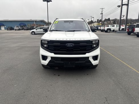 Used 2025 Ford Expedition Active image 9