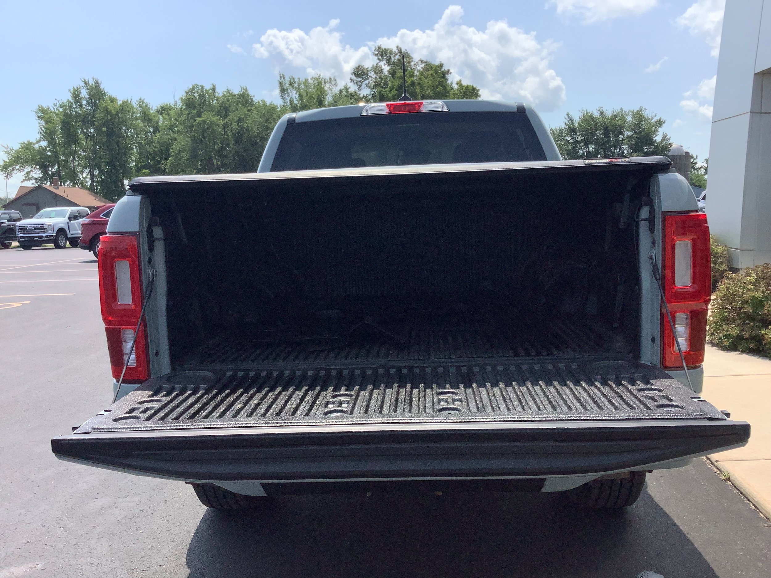 Used 2022 Ford Ranger XLT w/ Bed Utility Package AWD/4WD image 6