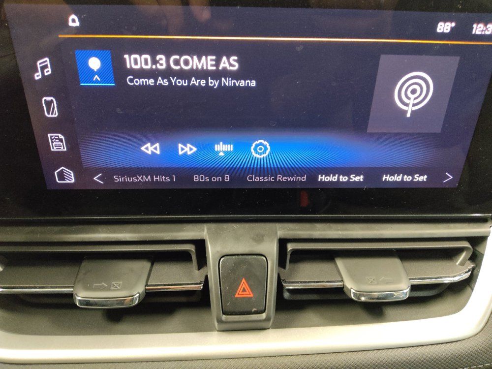Used 2024 Chevrolet TrailBlazer LS FWD image 25