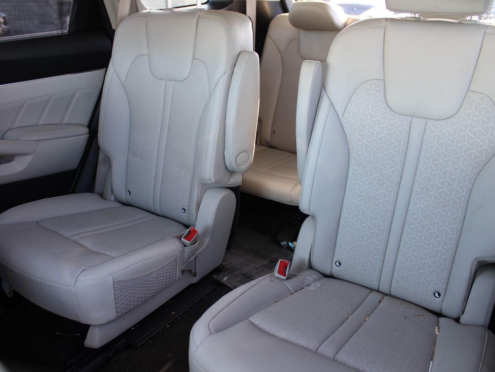 Used 2023 Kia Sorento SX Prestige w/ Panoramic Sunroof Package AWD/4WD image 19