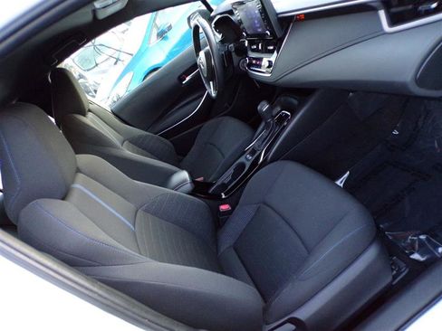 Used 2022 Toyota Corolla SE image 19