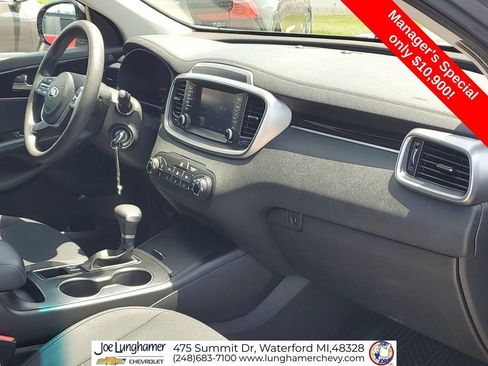 Used 2020 Kia Sorento LX AWD/4WD image 27
