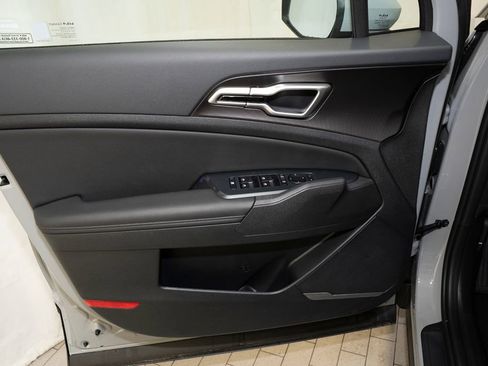 New 2026 Kia Sportage EX FWD image 13