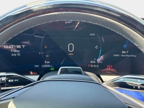 Certified 2025 Cadillac Optiq Sport 2 AWD/4WD image 6