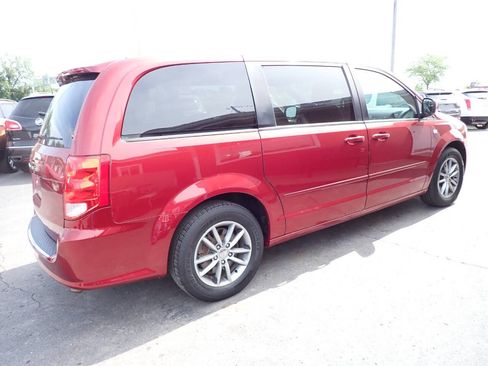 Used 2014 Dodge Grand Caravan SE FWD image 6