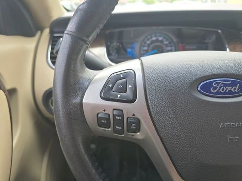 Used 2017 Ford Taurus Limited AWD/4WD image 19