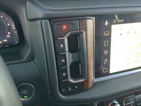 Used 2024 GMC Yukon Denali Ultimate image 12