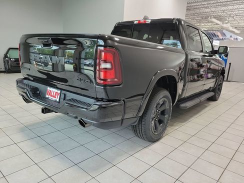 New 2026 RAM 1500 Big Horn AWD/4WD image 6