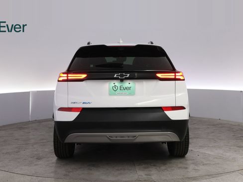 Used 2023 Chevrolet Bolt EUV Premier FWD image 15