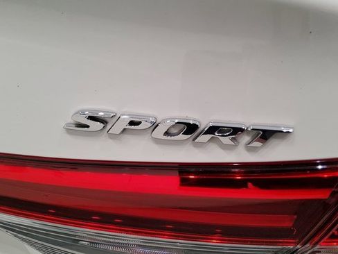 Used 2024 Honda Civic Sport image 38