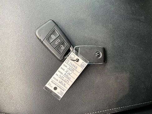 Used 2019 Volkswagen Atlas SE FWD image 35