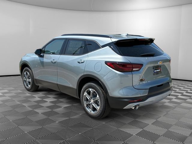New 2026 Chevrolet Blazer LT w/ Convenience Package AWD/4WD image 3