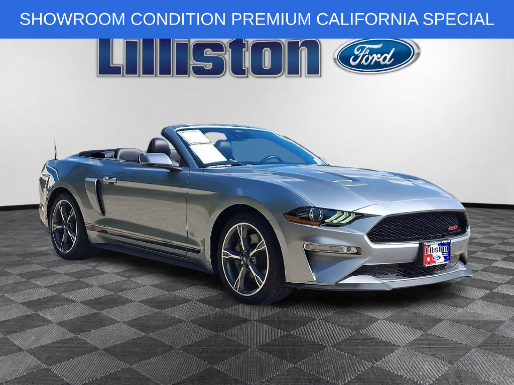 Used 2022 Ford Mustang GT Premium w/ Equipment Group 401A RWD image 3