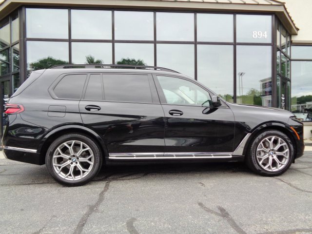 Used 2024 BMW X7 xDrive40i AWD/4WD image 4