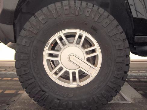 Used 2010 HUMMER H3 Luxury AWD/4WD image 7