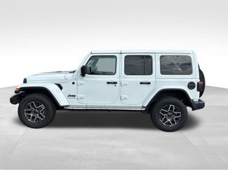 Used 2026 Jeep Wrangler Unlimited Sahara AWD/4WD video 2