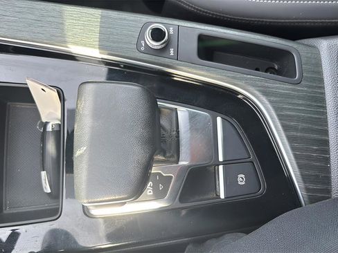 Used 2023 Audi A4 2.0T Premium w/ Convenience Package image 20