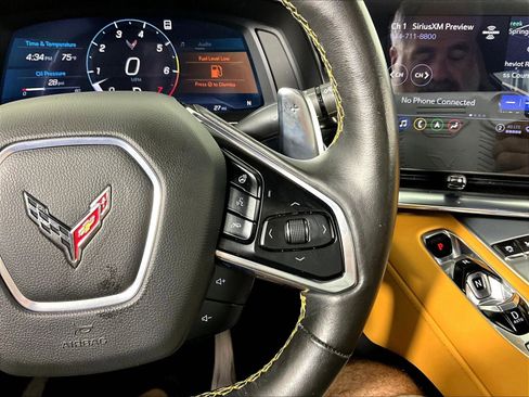 Used 2021 Chevrolet Corvette Stingray Preferred Cpe w/ Engine Appearance Package RWD image 10