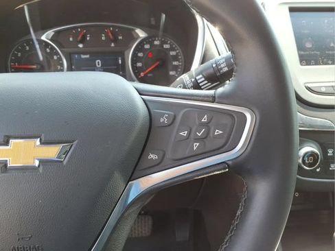Used 2023 Chevrolet Equinox LT w/ Driver Convenience Package AWD/4WD image 17
