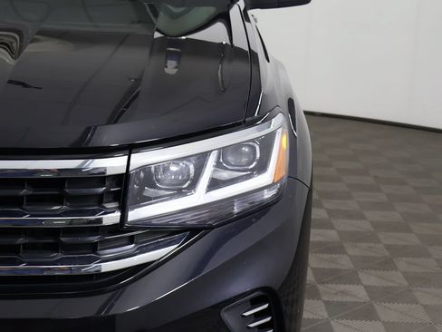 Used 2023 Volkswagen Atlas SEL AWD/4WD image 17