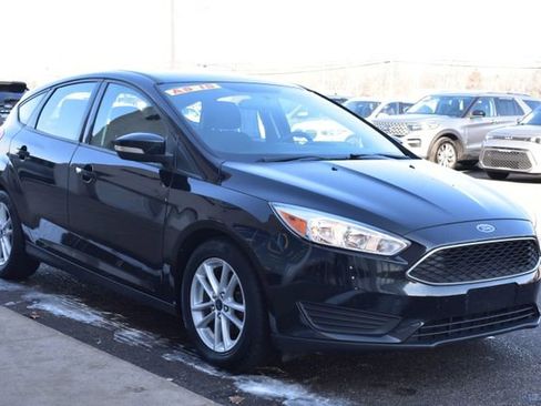 Used 2017 Ford Focus SE image 7