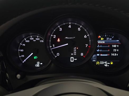 New 2026 Porsche Macan Turbo image 27
