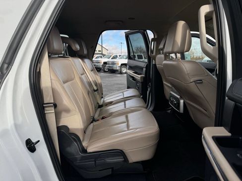 Used 2023 Ford Expedition Max XLT image 37