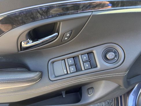 Used 2014 Buick LaCrosse FWD image 12