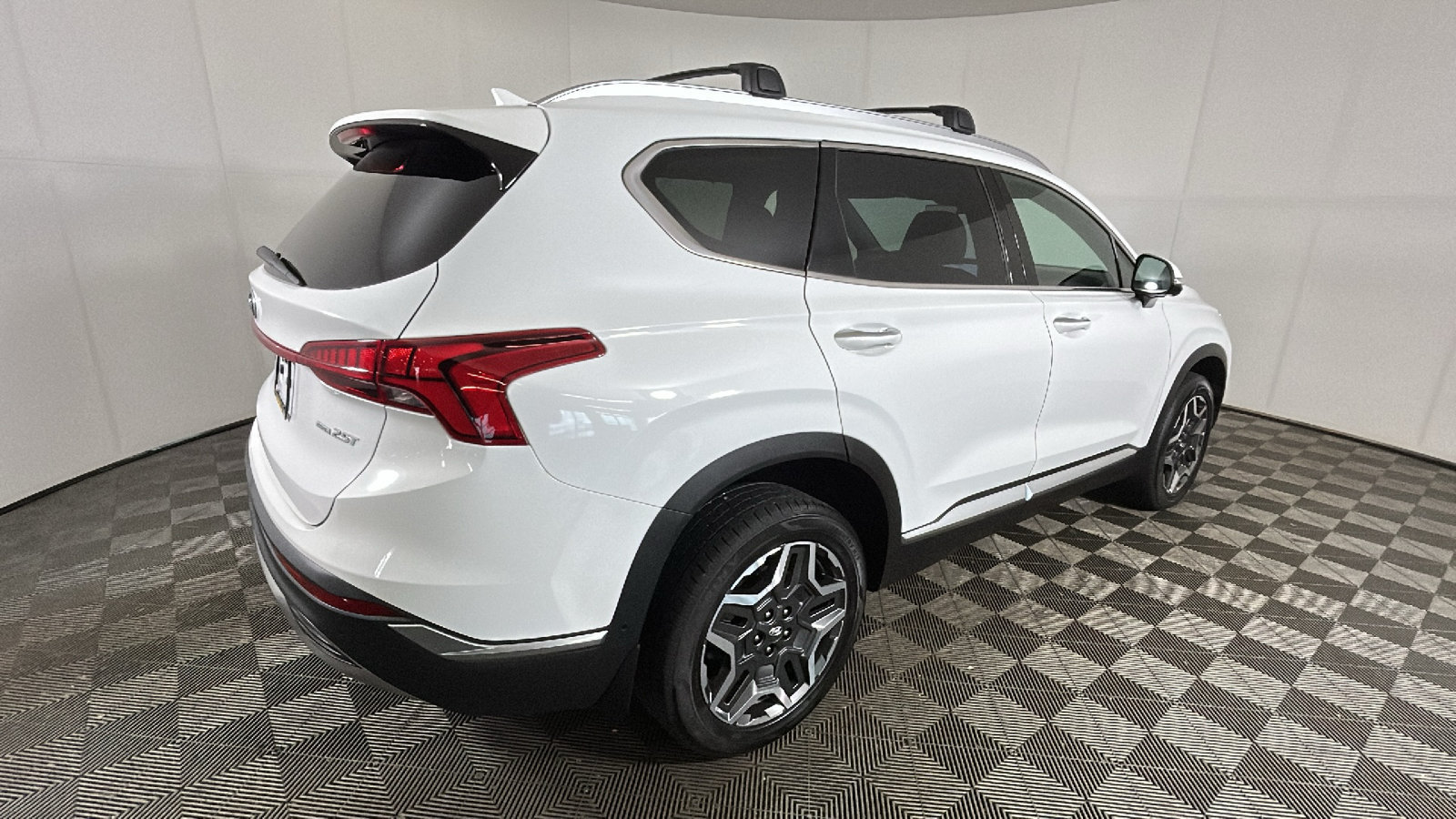 Used 2023 Hyundai Santa Fe Limited AWD/4WD image 3