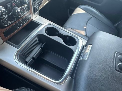 Used 2018 RAM 1500 Laramie AWD/4WD image 25