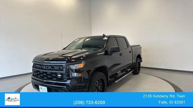 Used 2022 Chevrolet Silverado 1500 Custom AWD/4WD image 3