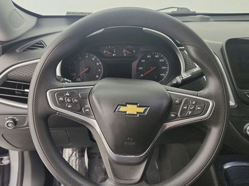Used 2023 Chevrolet Malibu LT FWD image 18