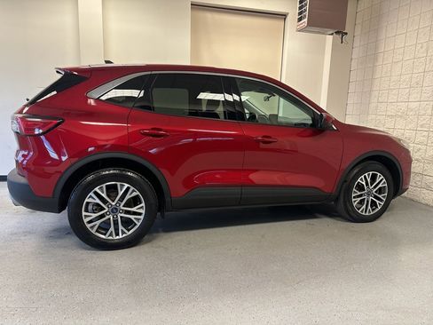 Certified 2022 Ford Escape SEL image 42