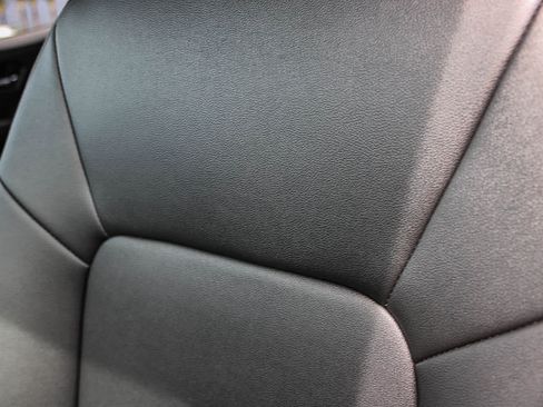 Used 2025 Chevrolet Colorado LT w/ LT Convenience Package image 24