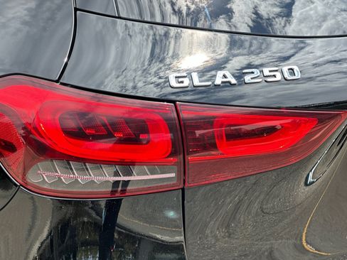 Certified 2023 Mercedes-Benz GLA 250 4MATIC image 27