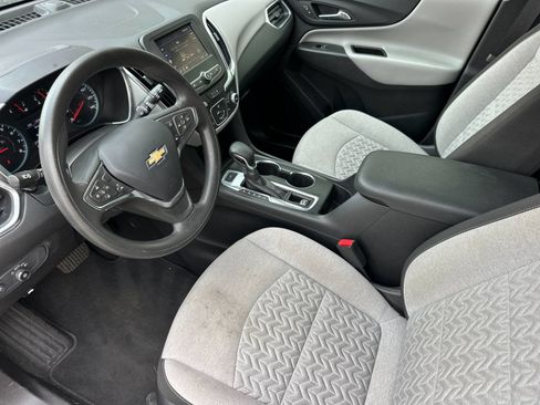 Used 2023 Chevrolet Equinox LS AWD/4WD image 9