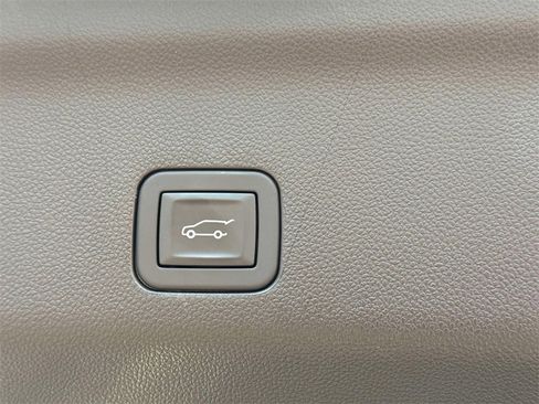 Used 2026 Cadillac Escalade 4WD w/ LPO, Floor Liner Package image 18