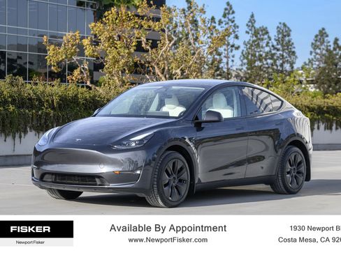 Used 2024 Tesla Model Y Long Range AWD/4WD image 4