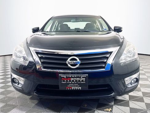 Used 2015 Nissan Altima 2.5 SV w/ Convenience Package image 2