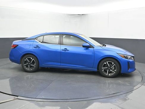 Used 2024 Nissan Sentra SV FWD image 4