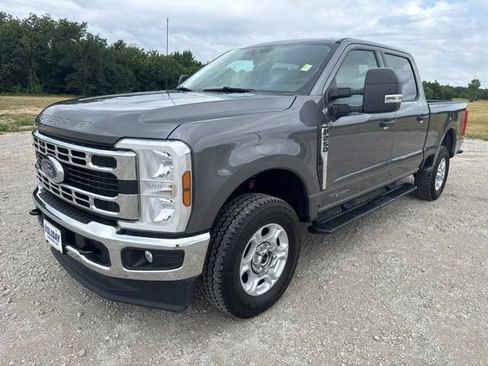 Used 2025 Ford F250 XLT w/ FX4 Off-Road Package AWD/4WD image 1