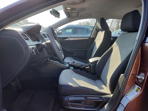 Used 2017 Volkswagen Jetta S image 13