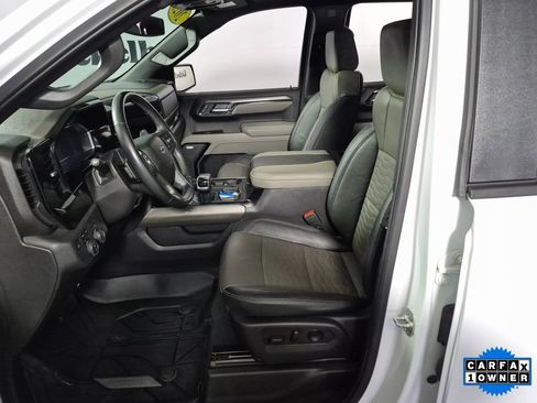 Certified 2025 Chevrolet Silverado 1500 ZR2 w/ Dark Appearance Package image 9